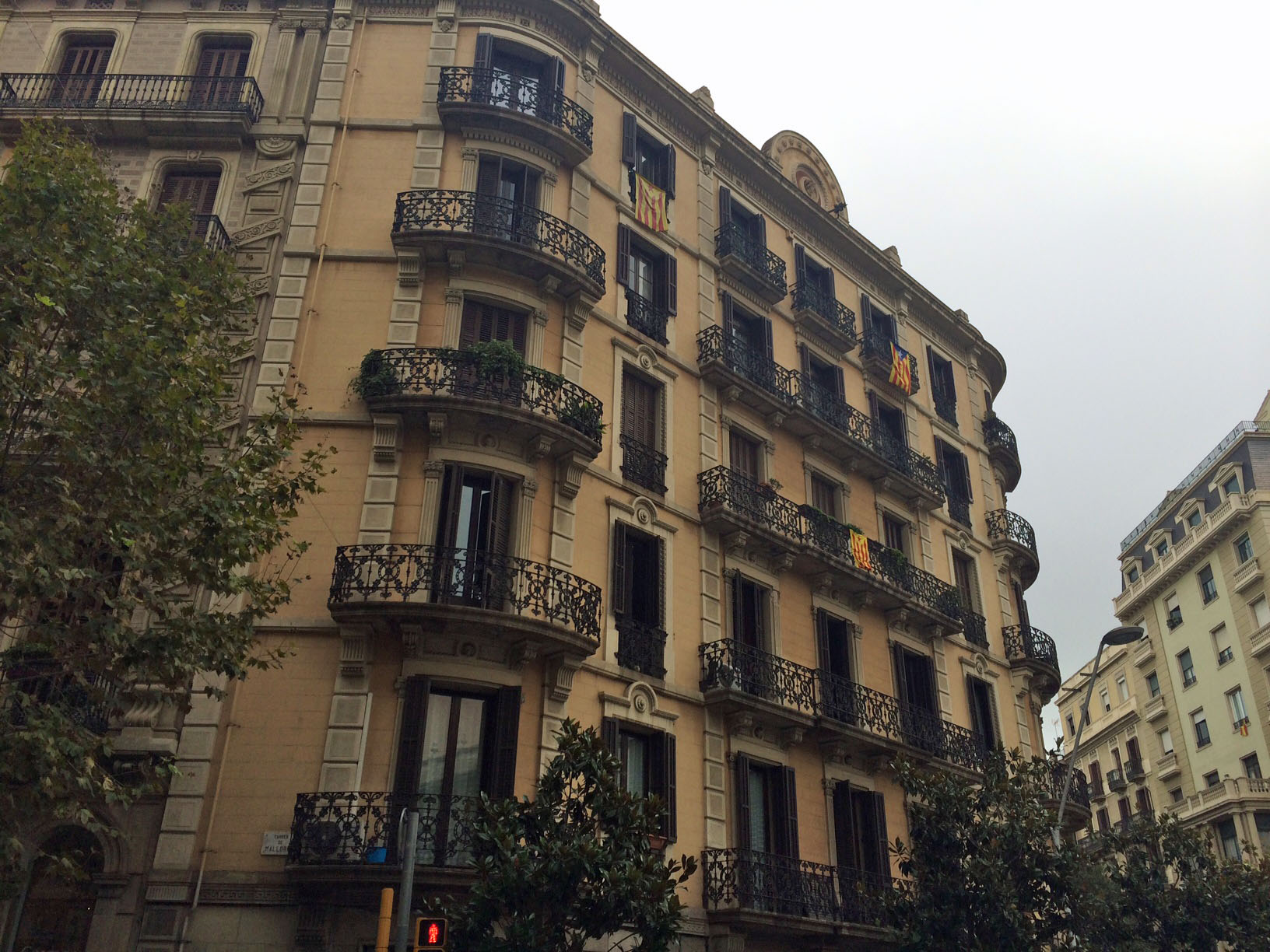 The Best Way To Spend Three Days In Barcelona - Luria & Co.